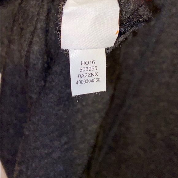 LUCY Long Sleeve T Shirt 2 Pockets Dark Gray Small - Picture 10 of 10